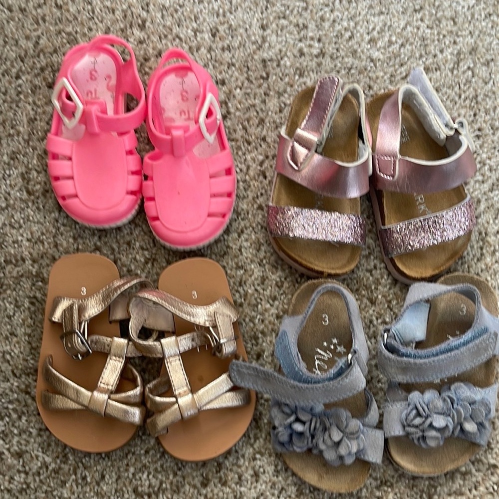 Size UK 3/US 4 infant sandals